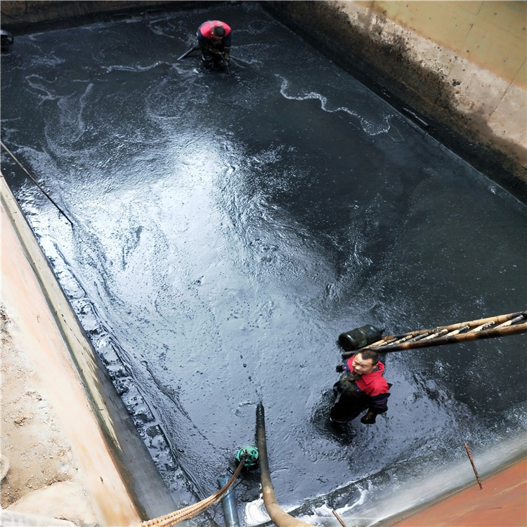 磁县废水池清理